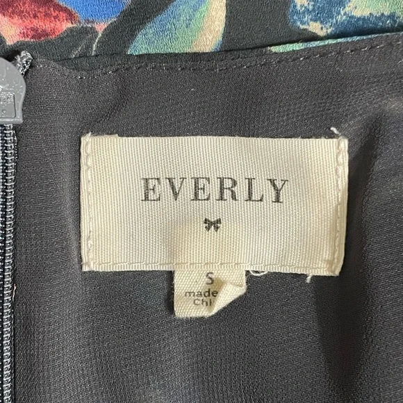 Everly Black Floral Sheath Dress with Bell Sleeves, Great for any season. Size S - Picture 11 of 11